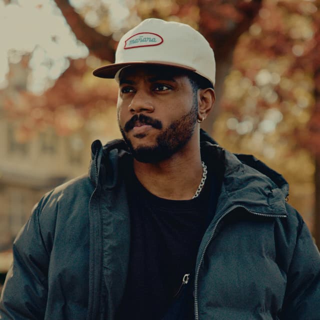 Bryson Tiller image